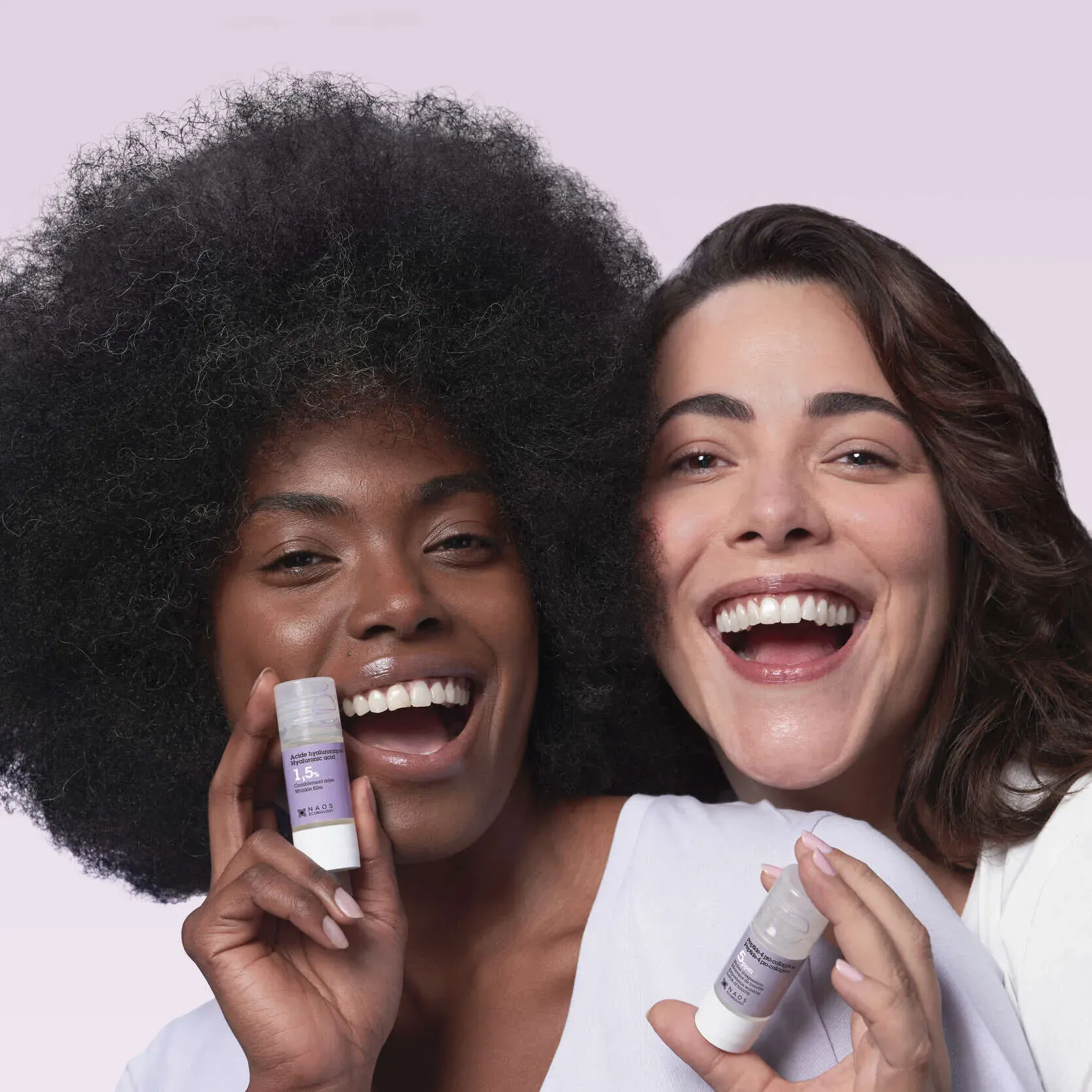 Modelos con los Activos Puros de Ácido Hialurónico y Peptido 4-Procolágeno