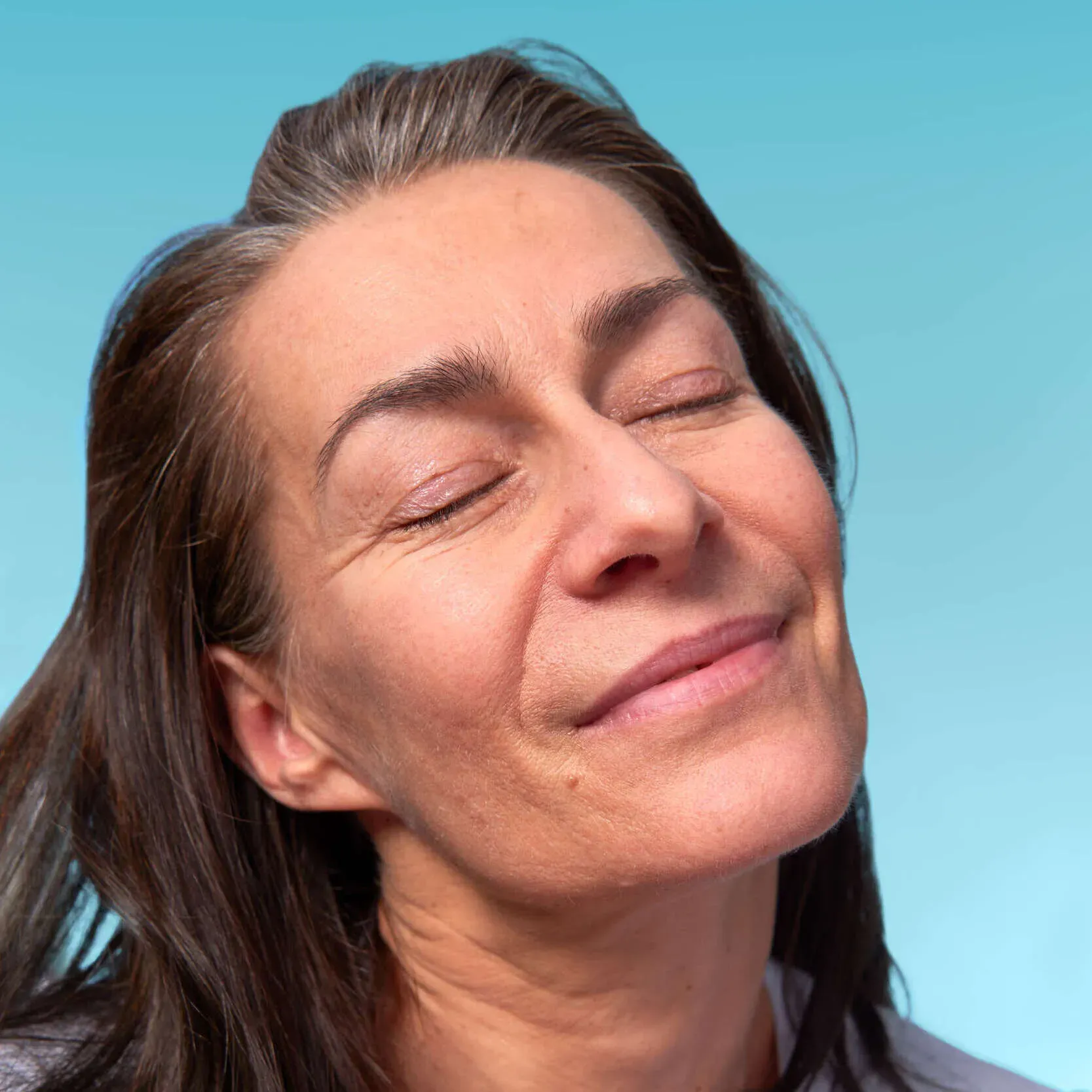 Mujer con signos de la edad