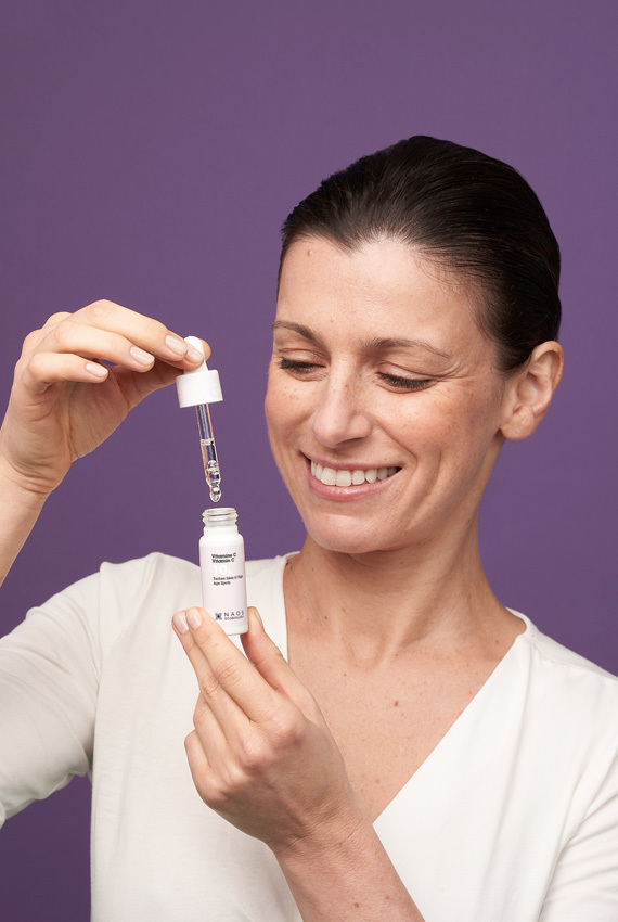 Vitamina C en el rostro: ¿Para qué sirve y cómo aprovecharla?