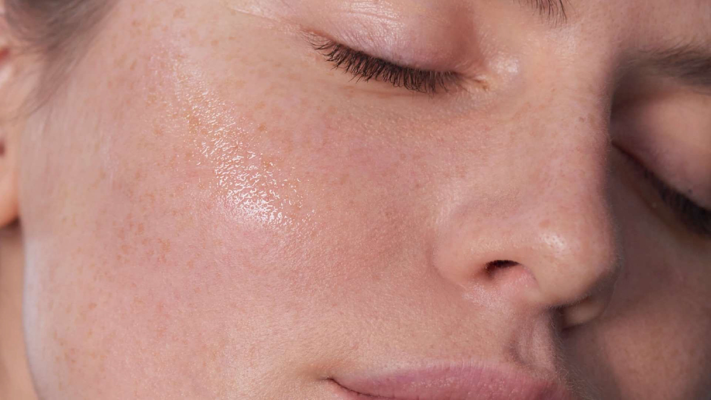 Resveratrol: La clave para una piel firme y luminosa.